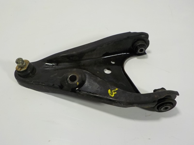 Recambio de brazo suspension inferior delantero izquierdo para dacia sandero 0.9 tce cat referencia OEM IAM  545017081R 