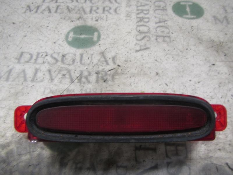 Recambio de piloto trasero central para mazda 3 berlina (bk) 1.6 crdt active referencia OEM IAM   