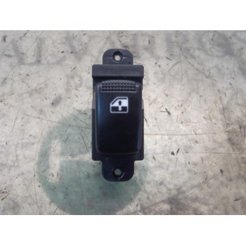 MANDO ELEVALUNAS TRASERO IZQUIERDO 935811G000 935811G000 