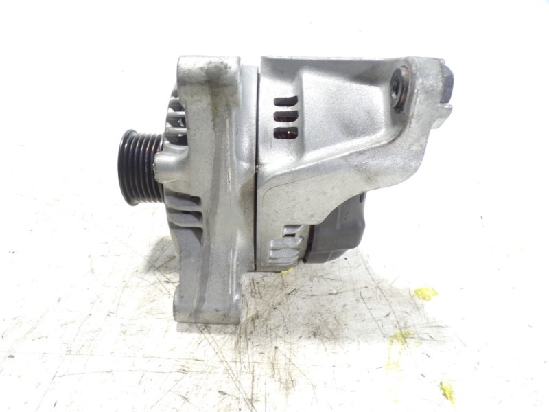 Recambio de alternador para bmw serie 3 lim. (f30) 2.0 16v turbodiesel referencia OEM IAM 12317640132 764013104 