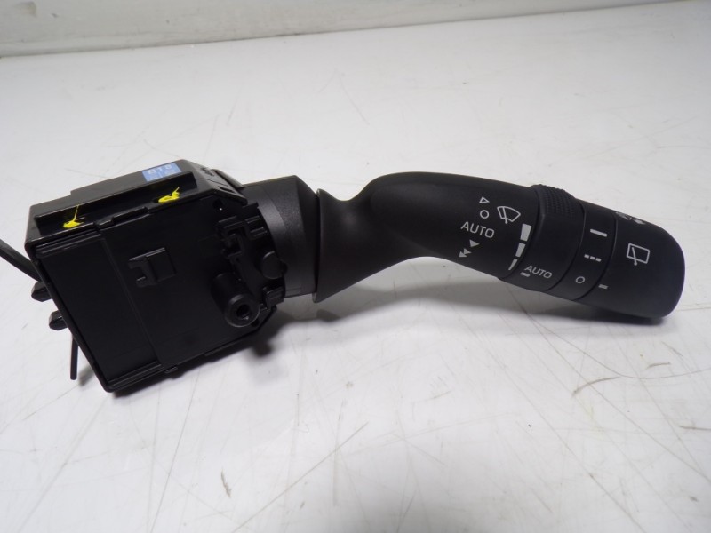 Recambio de mando limpia para toyota corolla (e21) hybrid 90kw referencia OEM IAM 8465202A30 02A50 17J916