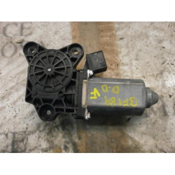 MOTOR ELEVALUNAS DELANTERO DERECHO A2208204642 A2208204642 