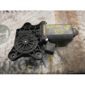 MOTOR ELEVALUNAS DELANTERO IZQUIERDO A2208204542 119650105 119650105