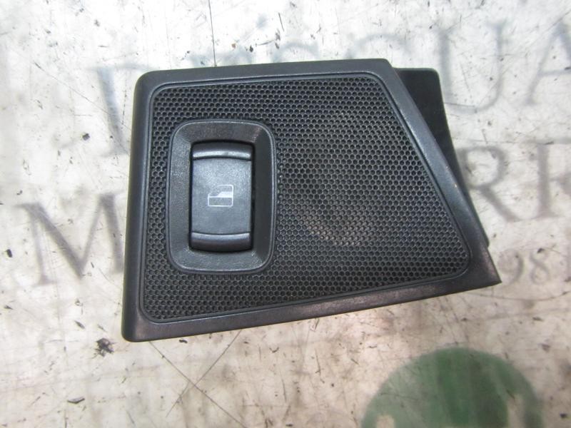 Recambio de mando elevalunas trasero derecho para skoda octavia berlina (1u2) tour referencia OEM IAM 3B095985501C  