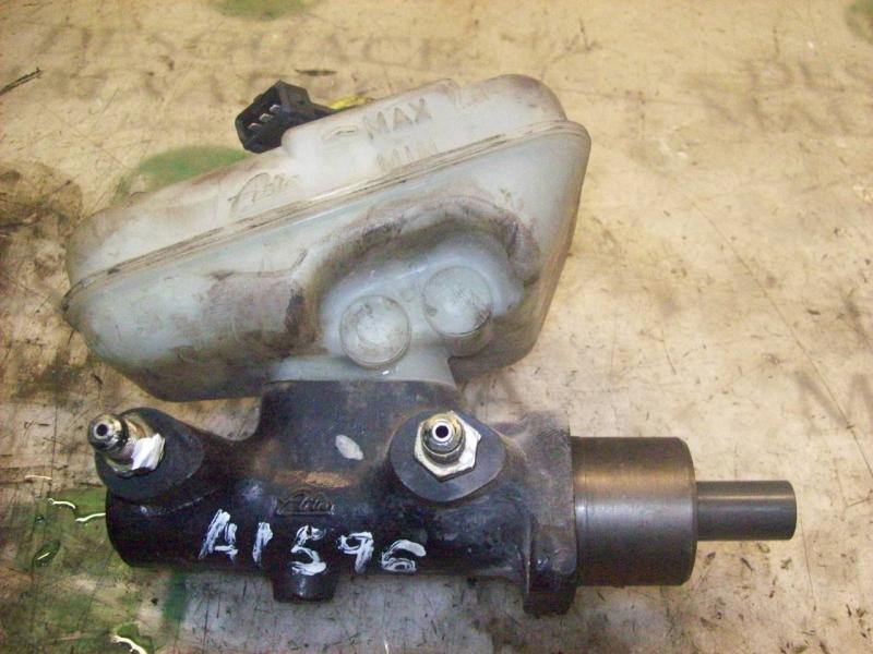 Recambio de bomba freno para ford escort berl./turnier 1.8 turbodiesel cat referencia OEM IAM   