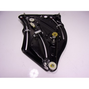 ELEVALUNAS TRASERO DERECHO A2076701803 A2076700203 