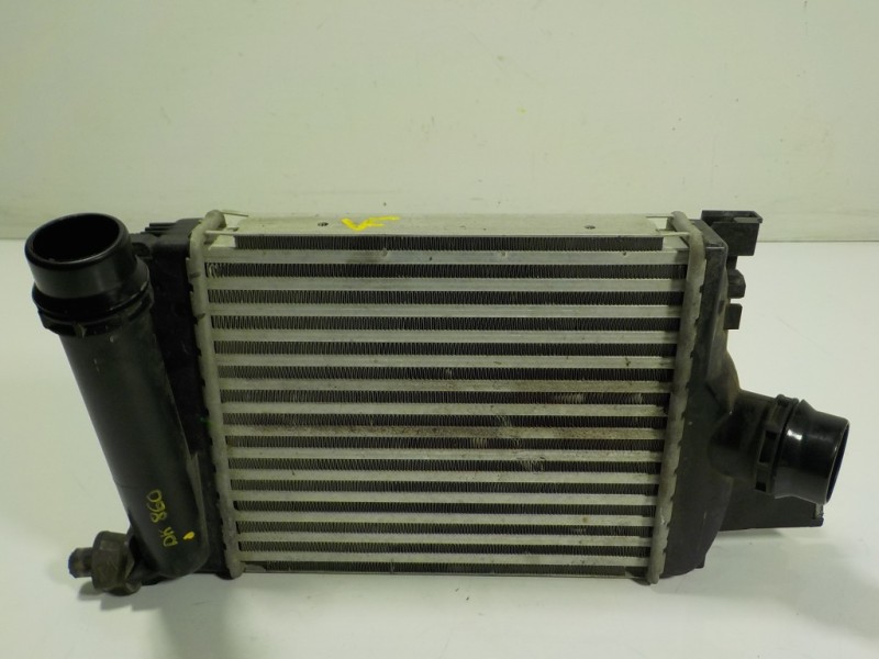 Recambio de intercooler para dacia sandero 0.9 tce cat referencia OEM IAM 144963014R 144963014R 