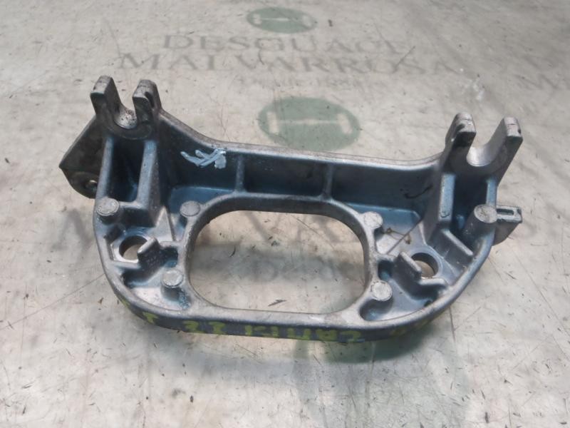 Recambio de soporte cambio para dacia sandero ambiance referencia OEM IAM 6001547896  
