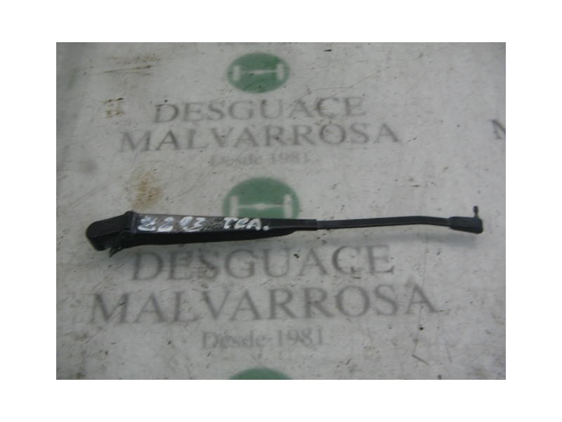 Recambio de brazo limpia trasero para opel pontiac trans sport 3.8 v6 trans sport referencia OEM IAM   