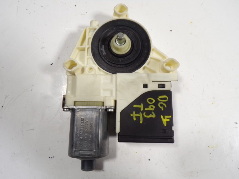 Recambio de motor elevalunas trasero izquierdo para renault megane iii berlina 5 p 1.2 16v referencia OEM IAM   