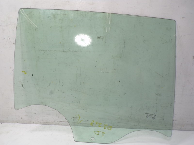 Recambio de cristal puerta trasero derecho para dacia sandero 0.9 tce referencia OEM IAM   