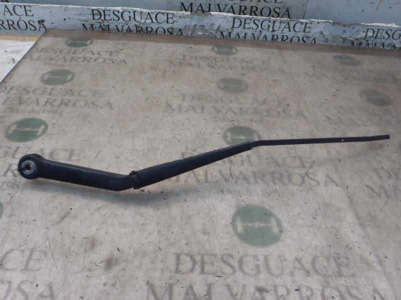 Recambio de brazo limpia delantero derecho para mg serie 75 (rj) 2.0 kv6 classic referencia OEM IAM   