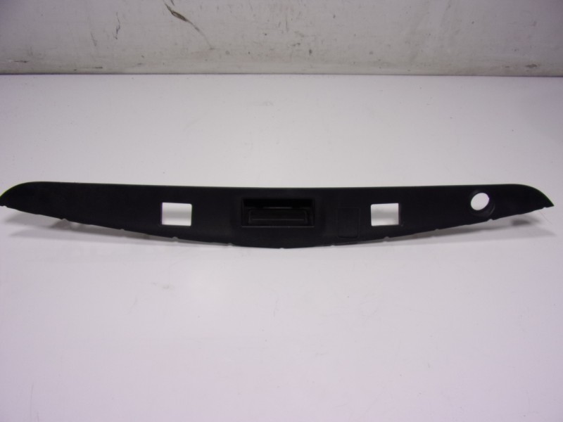 Recambio de maneta porton para mercedes-benz clase clk (w207) coupe 250 cgi blueefficiency referencia OEM IAM A2218702410 A20775