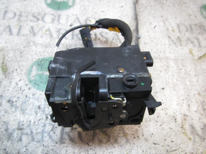 Recambio de cerradura puerta trasera izquierda para peugeot 308 active referencia OEM IAM 9807954880  