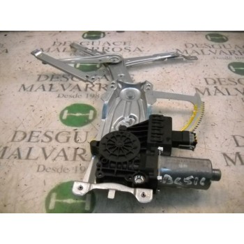 ELEVALUNAS DELANTERO DERECHO 