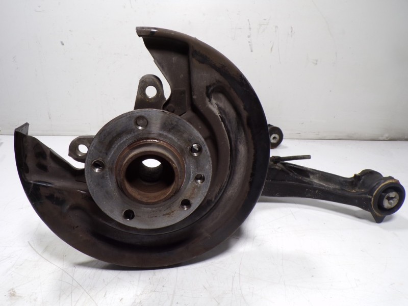 Recambio de mangueta trasera derecha para volkswagen t6.1 caravelle (sh) 2.0 tdi referencia OEM IAM   