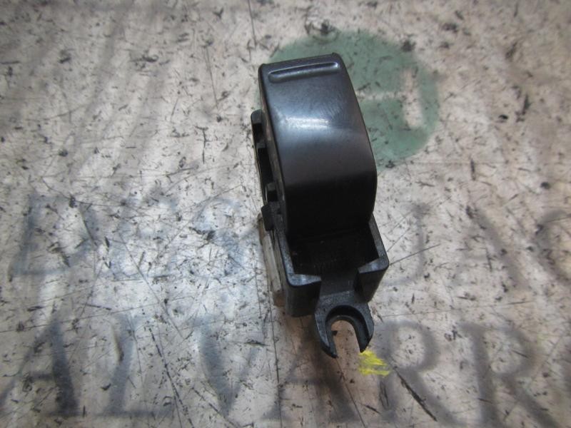 Recambio de mando elevalunas trasero izquierdo para nissan x-trail (t30) comfort referencia OEM IAM 254110V000  