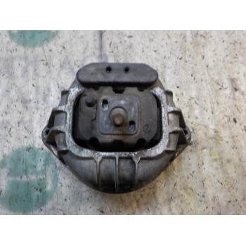 SOPORTE MOTOR IZQUIERDO 22116768799 