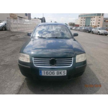 VOLKSWAGEN PASSAT BERLINA (3B3)