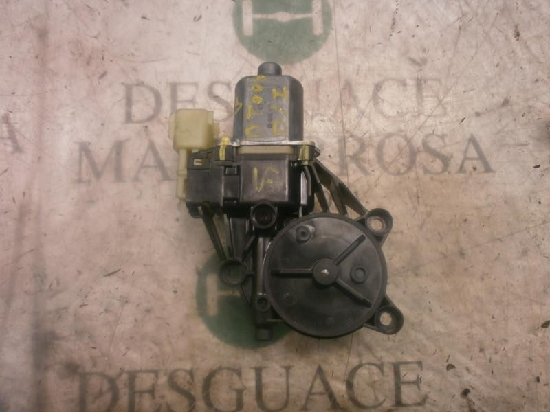 Recambio de motor elevalunas delantero izquierdo para ford fiesta (cb1) 1.4 tdci cat referencia OEM IAM   