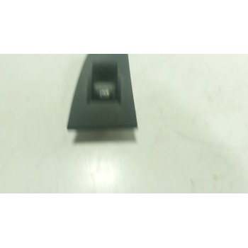 MANDO ELEVALUNAS TRASERO DERECHO 61317950756 7950756 