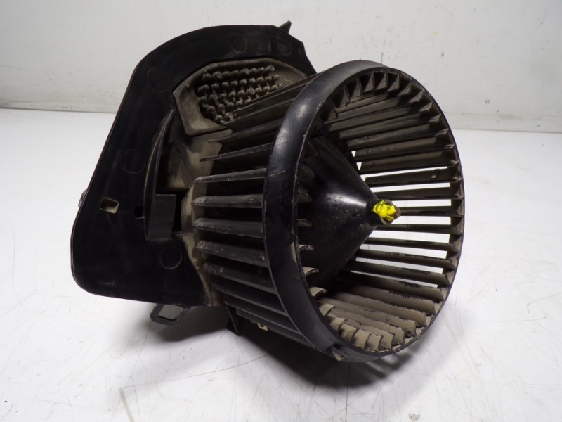 Recambio de motor calefaccion para volkswagen t6.1 caravelle (sh) 2.0 tdi referencia OEM IAM 7L1819021 5Q0907521F 5Q0907521F