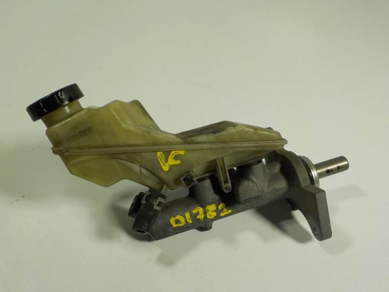 Recambio de bomba freno para toyota corolla (e12) 2.0 turbodiesel cat referencia OEM IAM   