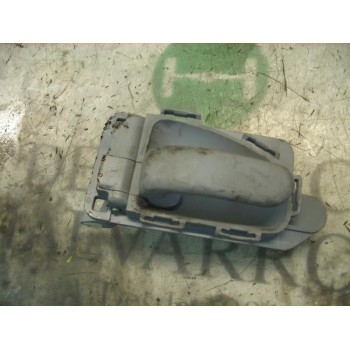 MANETA INTERIOR DELANTERA IZQUIERDA 