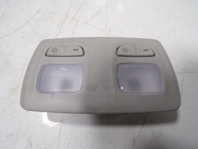 Recambio de piloto interior para dacia sandero 0.9 tce referencia OEM IAM   