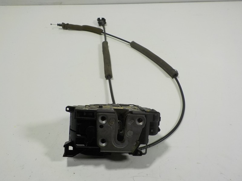 Recambio de cerradura puerta trasera derecha para renault kangoo 1.5 dci diesel fap referencia OEM IAM 8200542366 8200542366D 