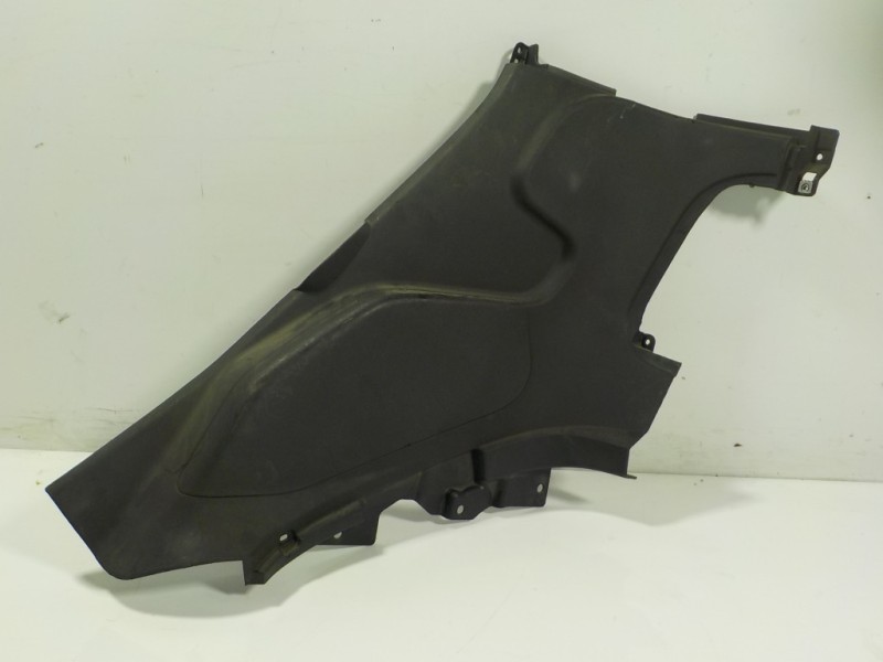 Recambio de moldura para renault twizy technic referencia OEM IAM  769003577R 