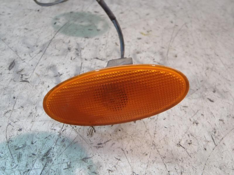 Recambio de piloto lateral derecho para fiat punto berlina (176) 60 cult referencia OEM IAM   