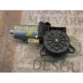 MOTOR ELEVALUNAS DELANTERO DERECHO 