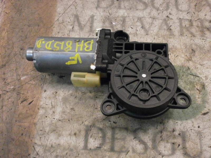 Recambio de motor elevalunas delantero derecho para ford fiesta (cbk) trend referencia OEM IAM   