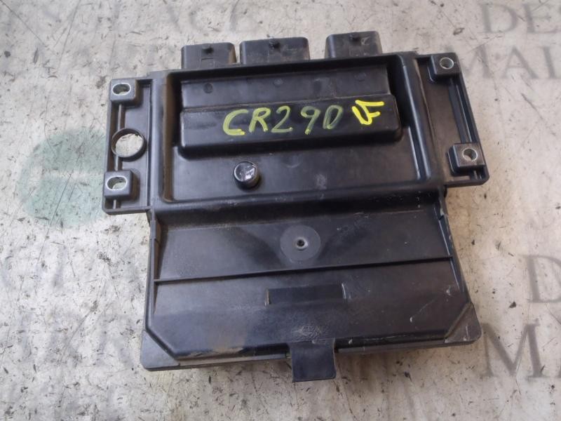 Recambio de centralita motor uce para renault megane ii berlina 3p confort dynamique referencia OEM IAM   