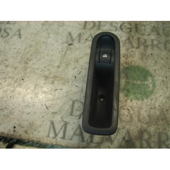 MANDO ELEVALUNAS TRASERO DERECHO 