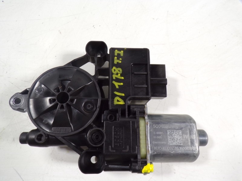 Recambio de motor elevalunas trasero izquierdo para seat leon (5f1) 1.2 tsi referencia OEM IAM 5Q0959811ASE1 5Q0959811A 