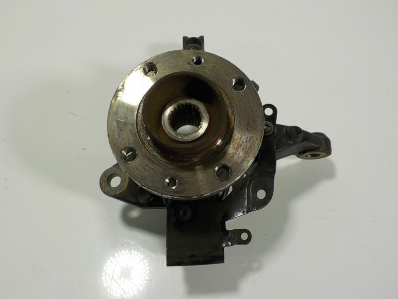 Recambio de mangueta delantera izquierda para renault clio iv 1.5 dci diesel fap referencia OEM IAM 400158668R  402022048R