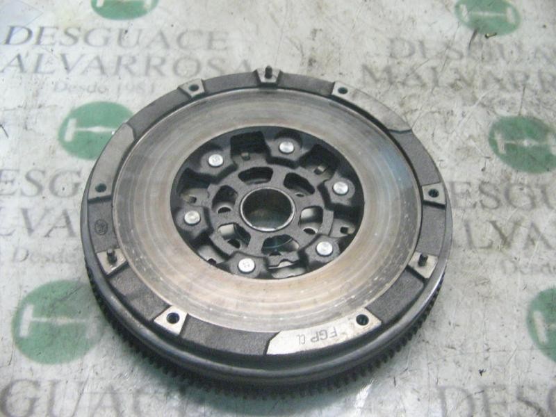 Recambio de volante motor para opel astra h berlina cosmo referencia OEM IAM   