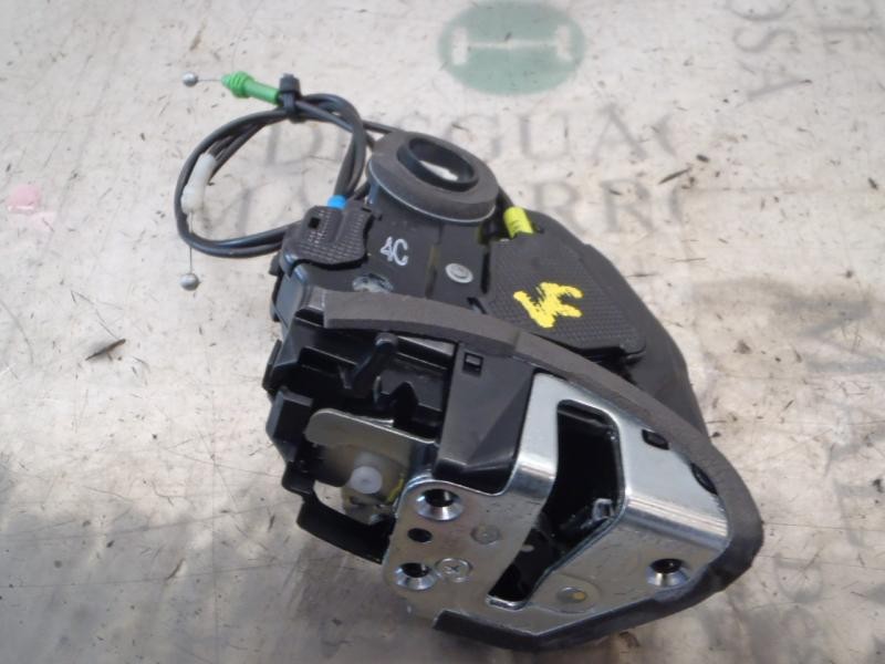 Recambio de cerradura puerta trasera derecha para toyota auris 1.8 16v (híbrido) referencia OEM IAM 6905005050  