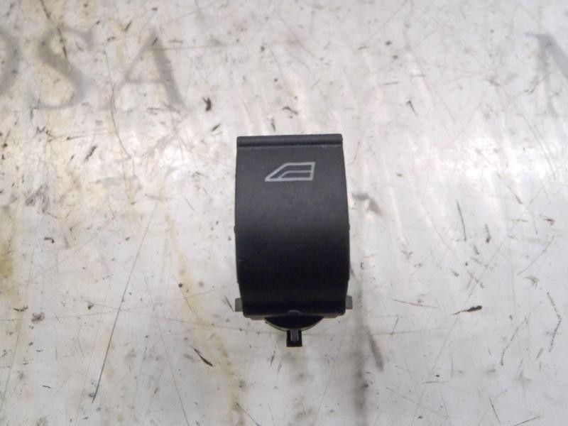 Recambio de mando elevalunas delantero derecho para ford focus lim. (cb8) trend referencia OEM IAM 1746832  