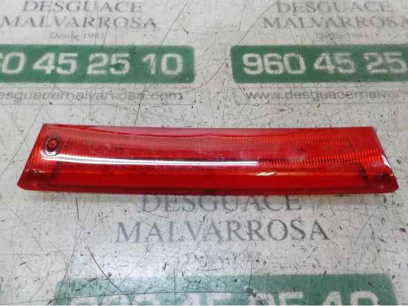 Recambio de piloto trasero central para ford focus lim. 1.0 ecoboost cat referencia OEM IAM 2085739  