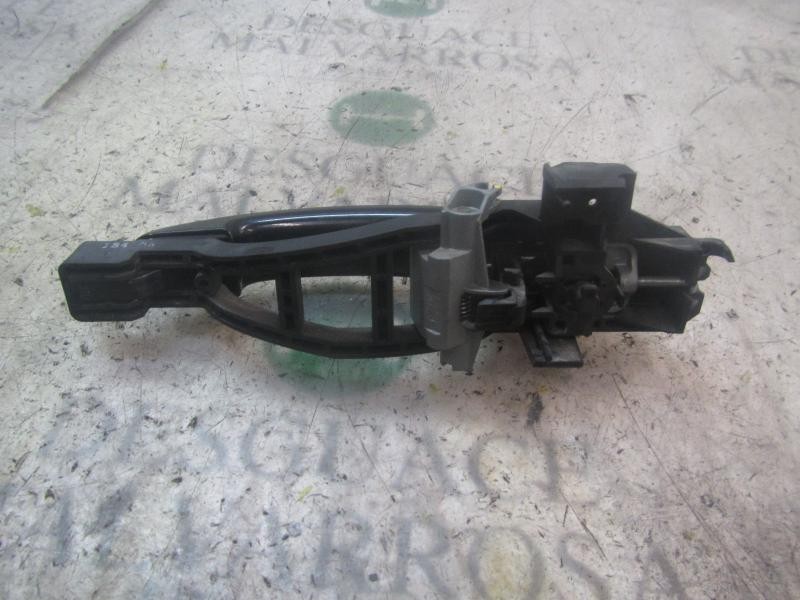 Recambio de maneta exterior delantera derecha para ford kuga (cbv) trend referencia OEM IAM 1305822  
