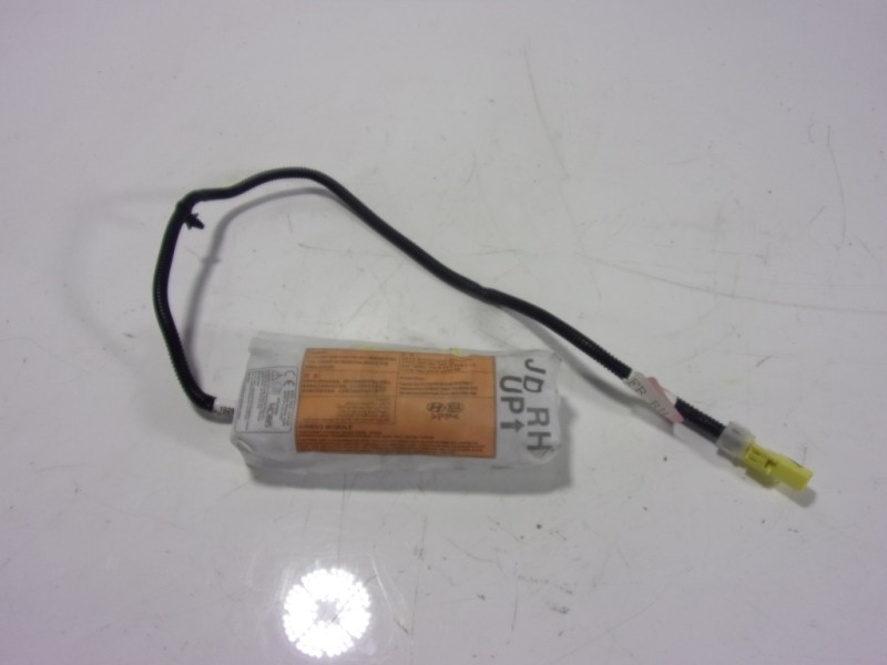 Recambio de airbag lateral derecho para kia cee´´d 1.6 gdi cat referencia OEM IAM 88920A2000  