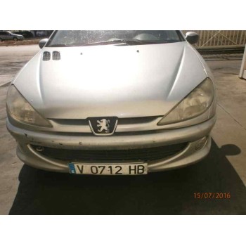 PEUGEOT 206 BERLINA
