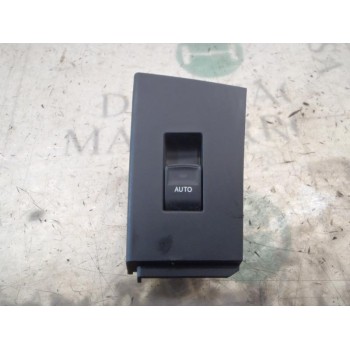 MANDO ELEVALUNAS TRASERO DERECHO 8481002140 