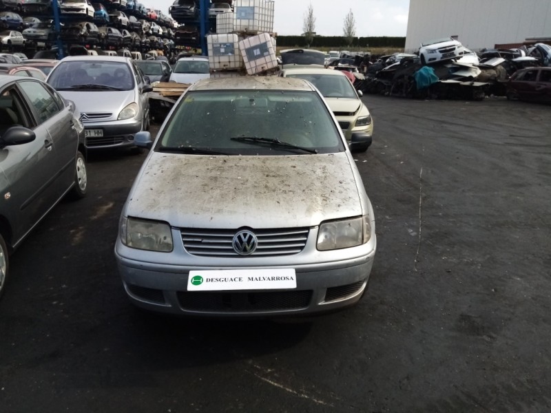 volkswagen polo berlina (6n2) del año 2000