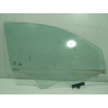 CRISTAL PUERTA DELANTERO DERECHO 82420D7020 