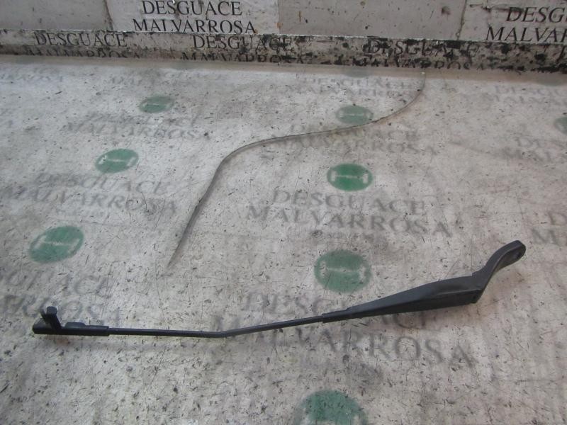 Recambio de brazo limpia delantero izquierdo para peugeot 207 1.6 16v hdi referencia OEM IAM   