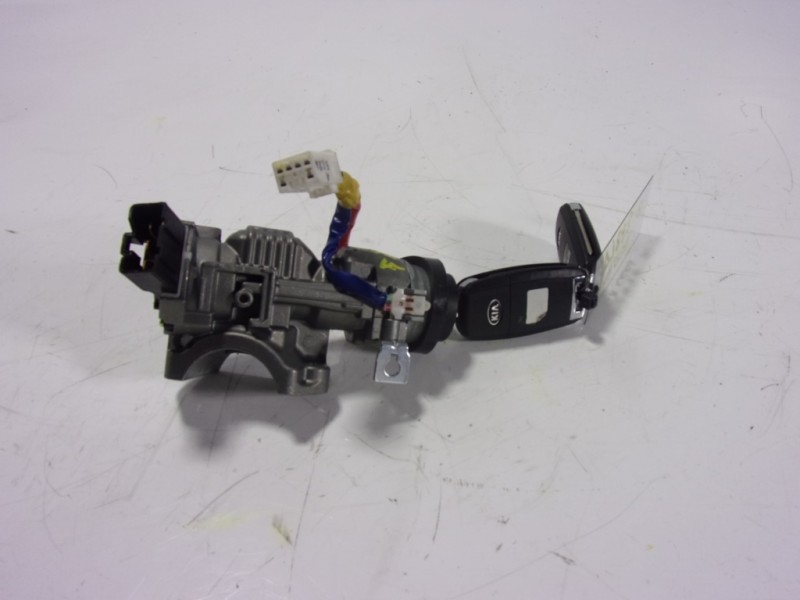 Recambio de antirrobo para kia cee´´d 1.6 gdi cat referencia OEM IAM 819103X000  